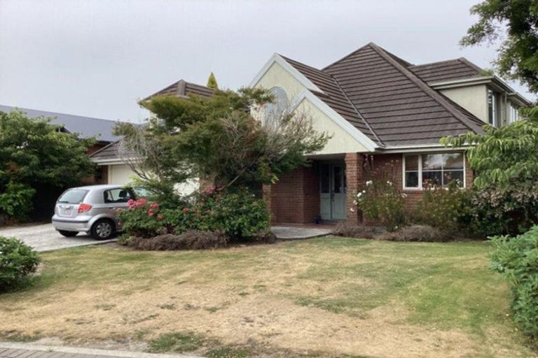 Photo of property in 5 Oaktree Lane, Bishopdale, Christchurch, 8053
