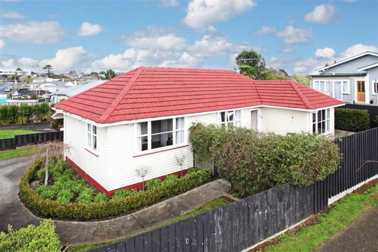 Photo of property in 36 Dublin Street, Pukekohe, 2120