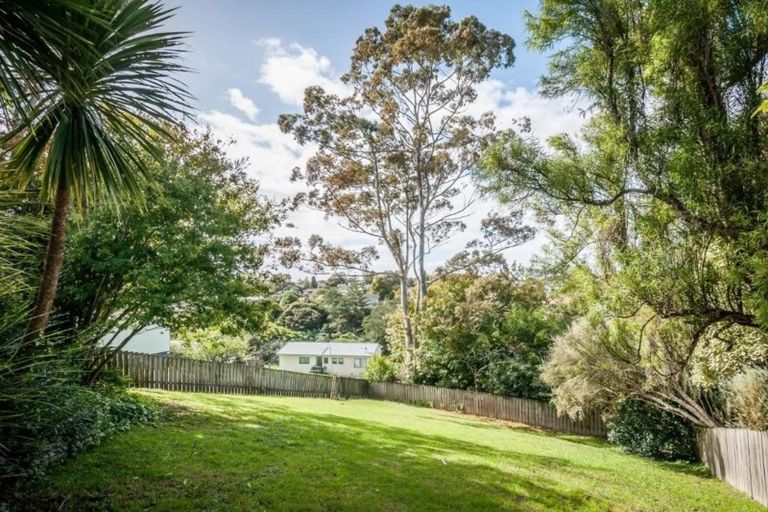 Photo of property in 83 Fairclough Road, Beach Haven, Auckland, 0626