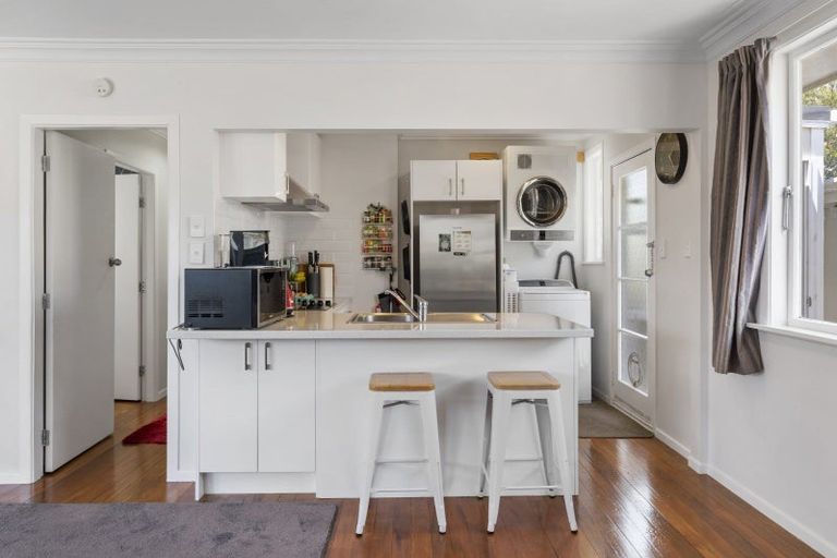 Photo of property in 32a Bay Street, Petone, Lower Hutt, 5012