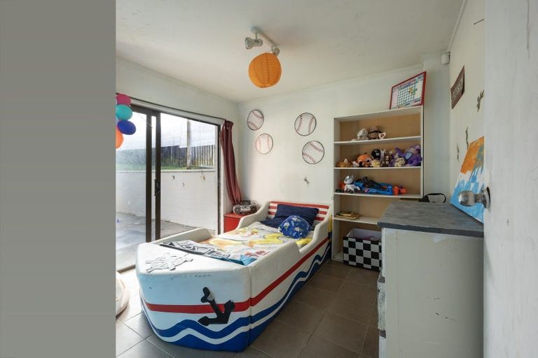 Photo of property in 53 Zita Maria Drive, Massey, Auckland, 0614