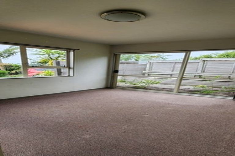 Photo of property in 14 Bruce Road, Glenfield, Auckland, 0629
