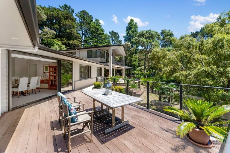 Photo of property in 586 Whitford Road, Whitford, Howick, 2571