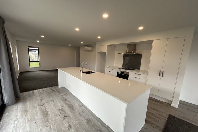 Photo of property in 27 Timara Crescent, Marshland, Christchurch, 8083