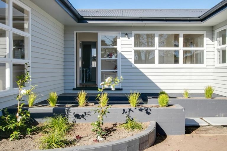 Photo of property in 12 Flanders Avenue, Onekawa, Napier, 4110