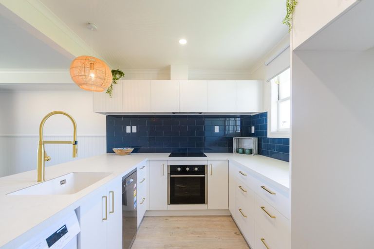 Photo of property in 10 Charles Street, Feilding, 4702