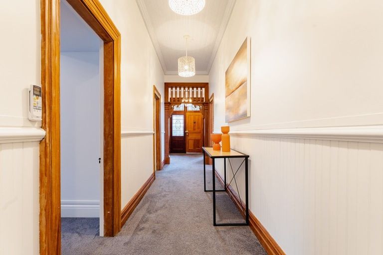 Photo of property in 30 Hobson Street, Saint Clair, Dunedin, 9012