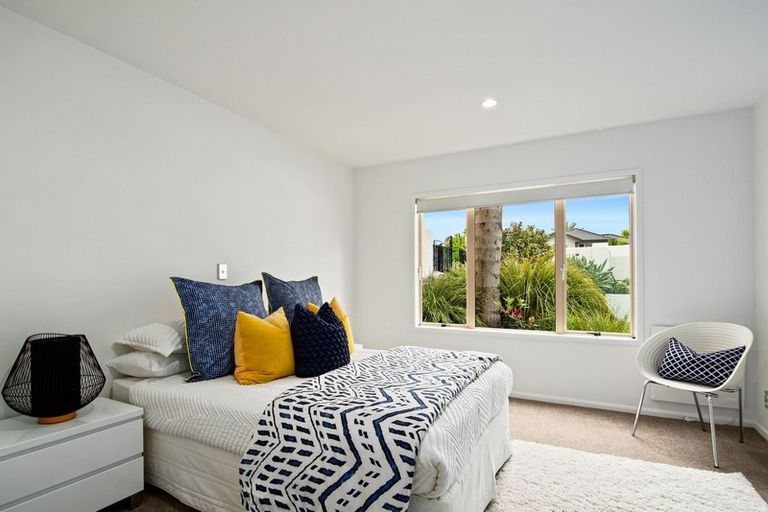 Photo of property in 32 Wiseley Road, Hobsonville, Auckland, 0618