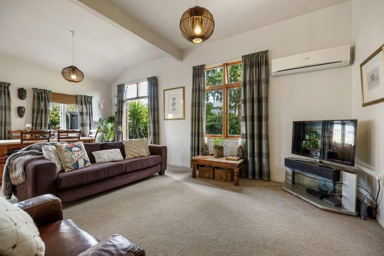 Photo of property in 18 Tainui Street, Somerfield, Christchurch, 8024