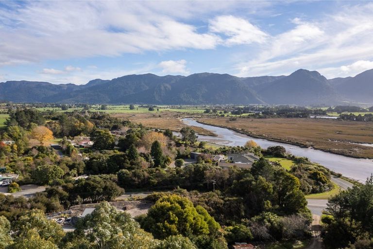 Photo of property in 44 Ruataniwha Drive, Collingwood, 7073