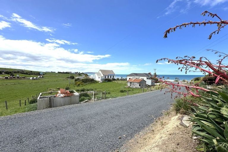 Photo of property in Wood Street, Kaka Point, 9271