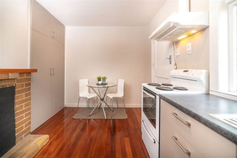 Photo of property in 2/27 Devonport Lane, St Albans, Christchurch, 8014