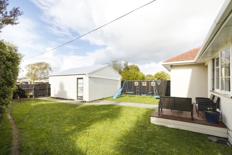 Photo of property in 6 Waterford Place, Westbrook, Palmerston North, 4412