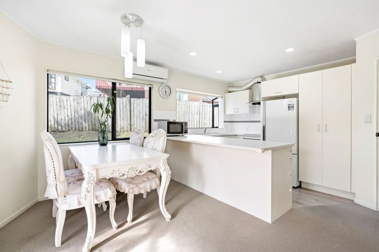Photo of property in 2/160 Archers Road, Glenfield, Auckland, 0629