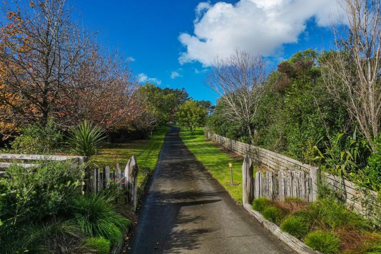 Photo of property in 487 Kanohi Road, Kaukapakapa, 0873