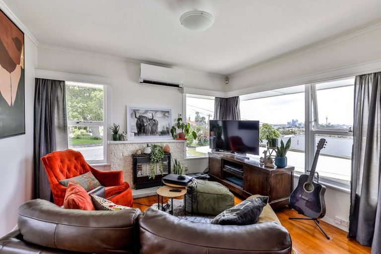 Photo of property in 1/60 Church Street, Northcote Point, Auckland, 0627
