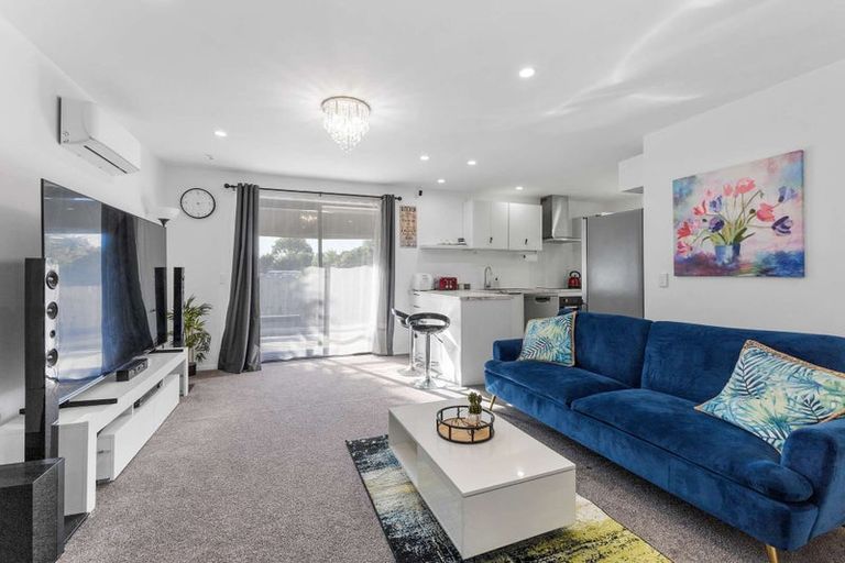 Photo of property in 6b Clerke Place, Marfell, New Plymouth, 4310