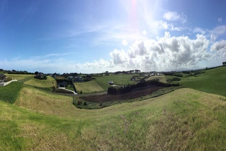 Photo of property in 6 Larlin Heights, Hawera, 4675