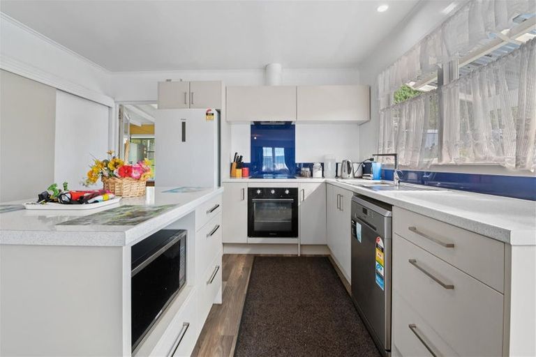 Photo of property in 25 Gordon Road, Western Heights, Rotorua, 3015