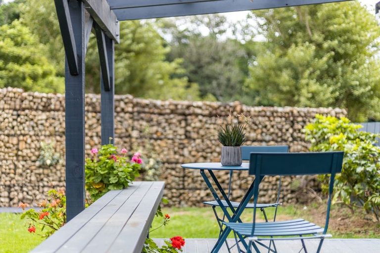 Photo of property in 121 Poplar Grove, Whalers Gate, New Plymouth, 4310