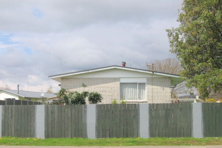 Photo of property in 86 Pohutukawa Drive, Owhata, Rotorua, 3010