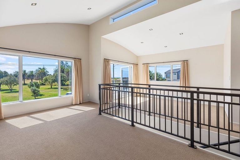 Photo of property in 10 Karewa Parade, Papamoa Beach, Papamoa, 3118