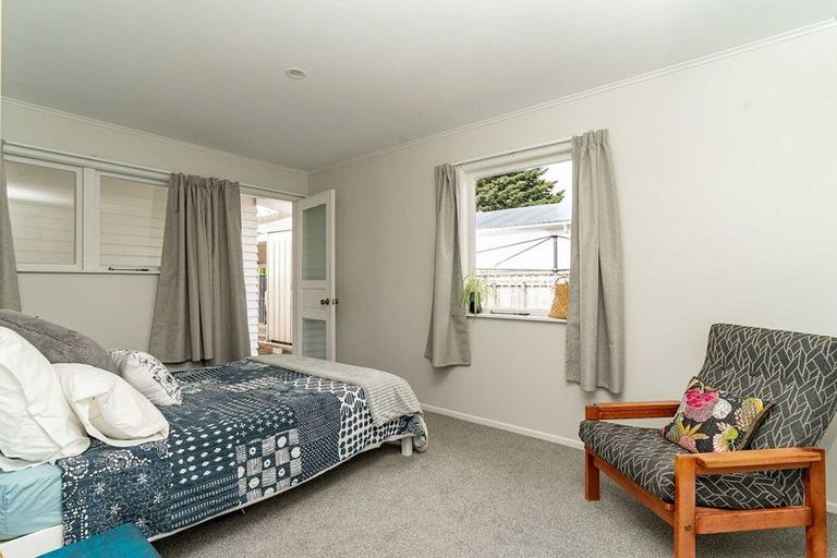 Photo of property in 99 Broadway, Carterton, 5713