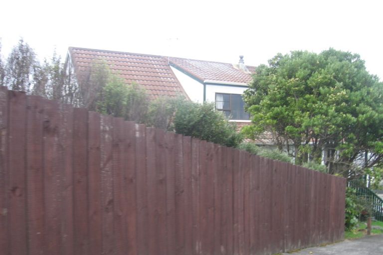 Photo of property in 15 Wisteria Grove, Maungaraki, Lower Hutt, 5010