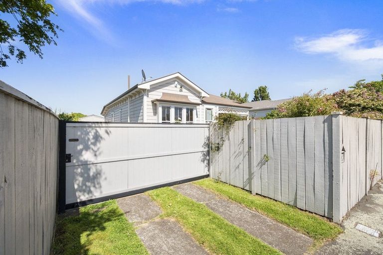 Photo of property in 18 Bourke Street, Palmerston North, 4410