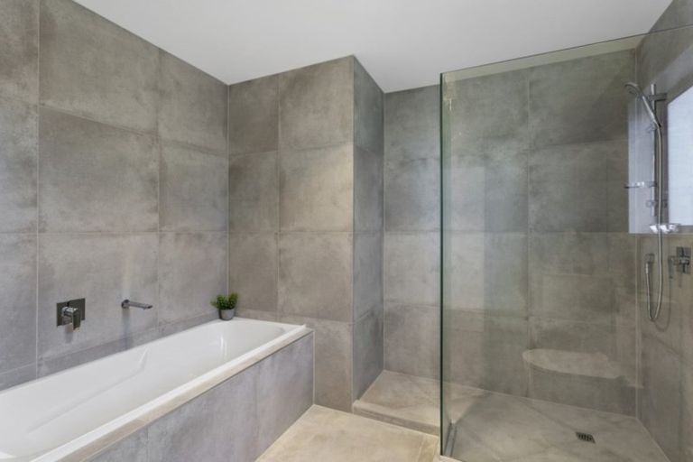 Photo of property in 17 Roa Avenue, Hobsonville, Auckland, 0616