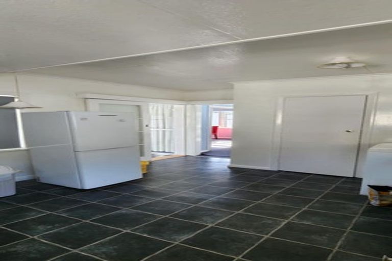 Photo of property in 130a Main Road North, Woodend, 7610