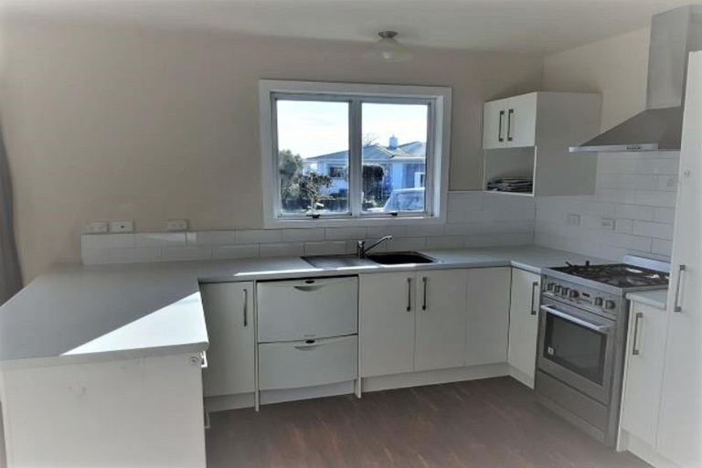 Photo of property in 14 Barclay Street, Ferndale, New Plymouth, 4310