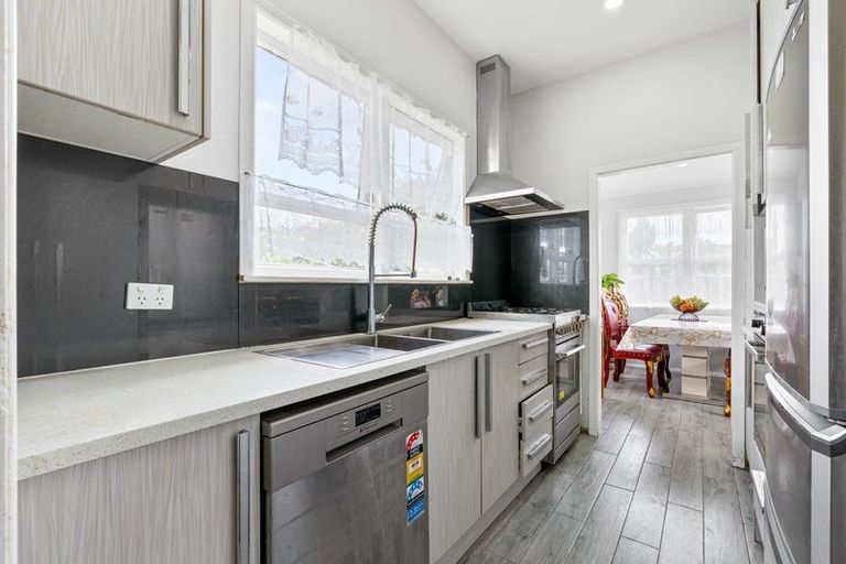 Photo of property in 69 Ferguson Street, Manurewa East, Auckland, 2102