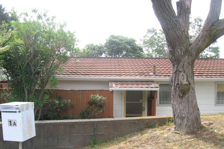 Photo of property in 1 Oldham Way, Crofton Downs, Wellington, 6035