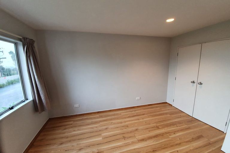 Photo of property in 2/491 Whangaparaoa Road, Stanmore Bay, Whangaparaoa, 0932