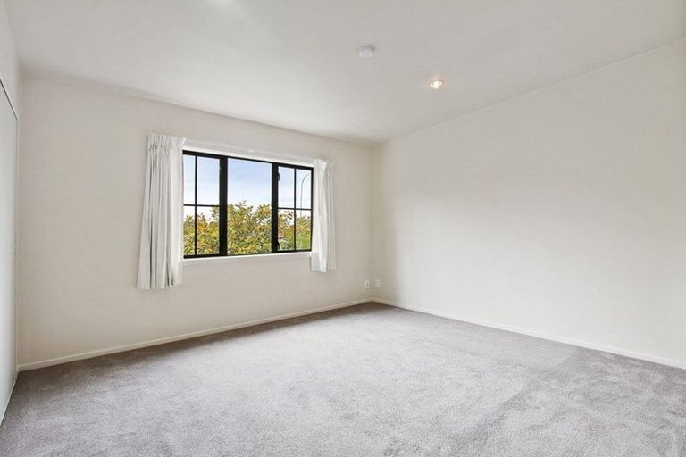 Photo of property in Summerset Village, 8/1 Harrison Road, Mount Wellington, Auckland, 1060