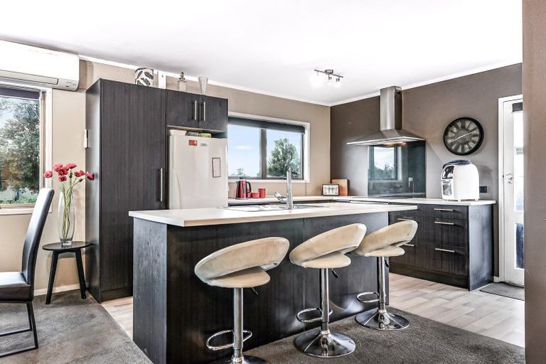 Photo of property in 3 Jasmine Avenue, Dinsdale, Hamilton, 3204