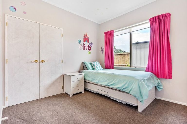 Photo of property in 154 Kilkenny Drive, East Tamaki Heights, Auckland, 2016