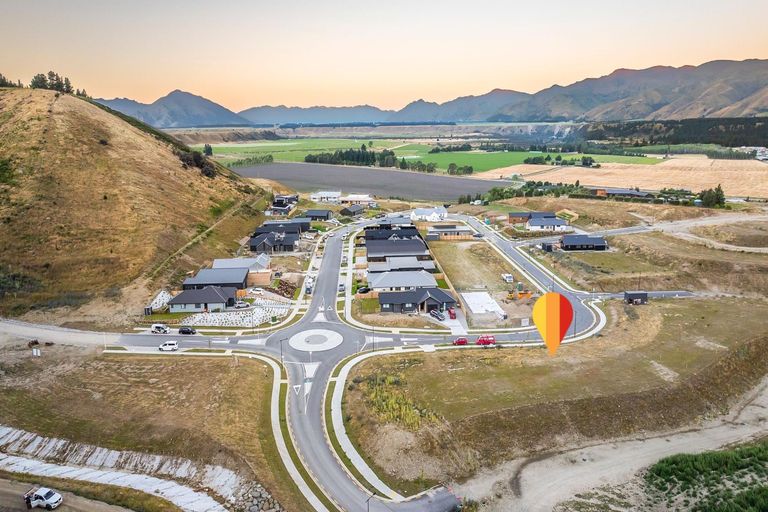 Photo of property in 23 Lake Mckay Drive, Luggate, 9382