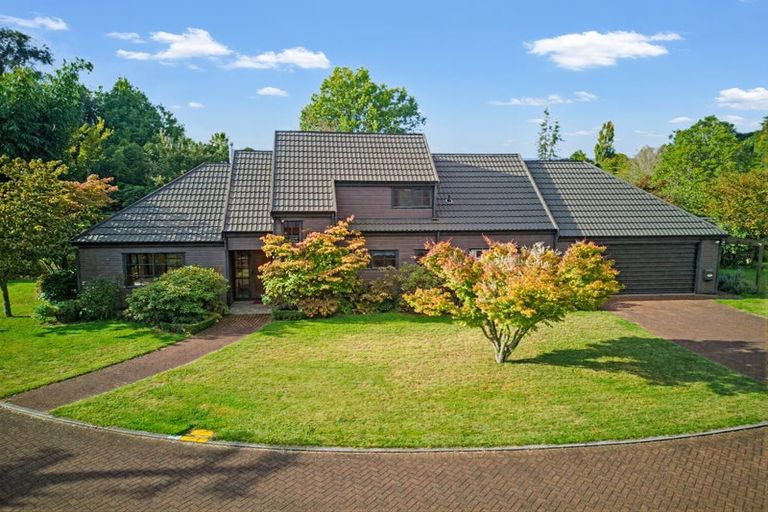 Photo of property in 38 Gemini Place, Kawaha Point, Rotorua, 3010