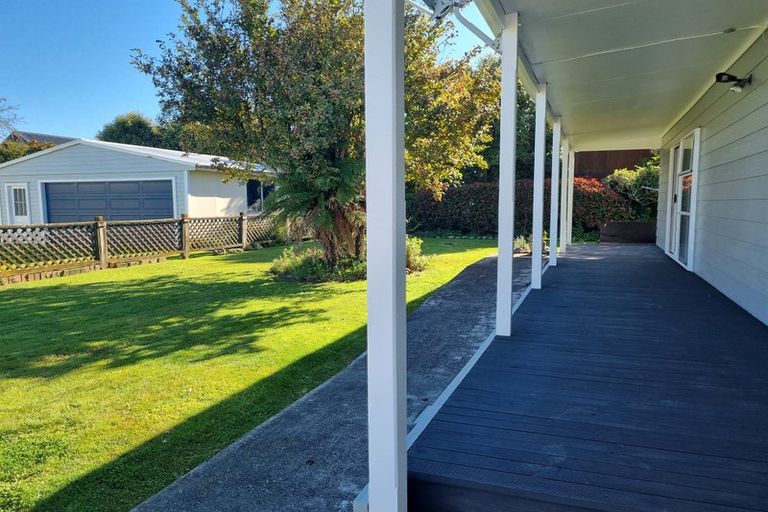 Photo of property in 47b-c Mcmaster Street, Greytown, 5712