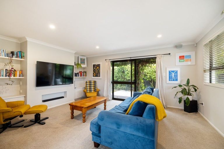 Photo of property in 11 Townshend Crescent, Halswell, Christchurch, 8025