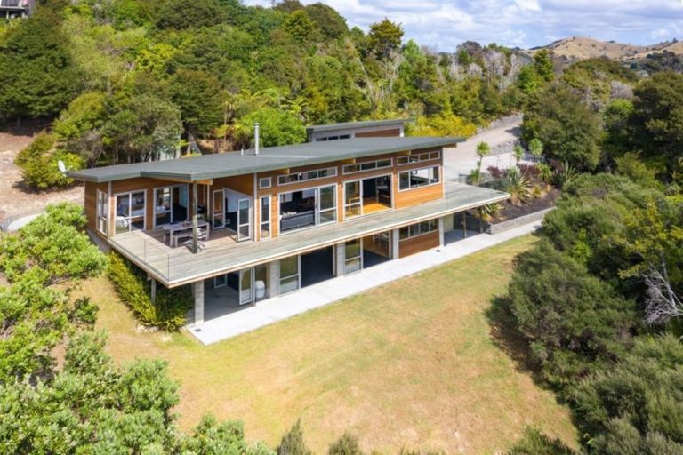Photo of property in 710 Hibiscus Coast Highway, Waiwera, Orewa, 0994