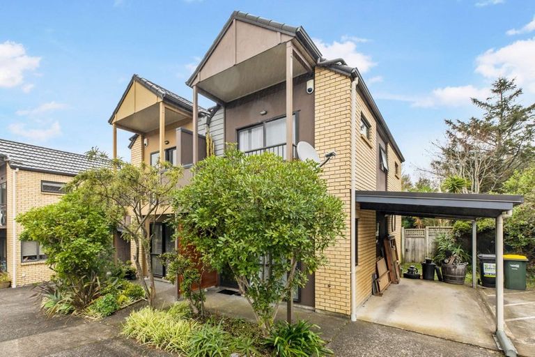 Photo of property in 27/94 Glengarry Road, Glen Eden, Auckland, 0602