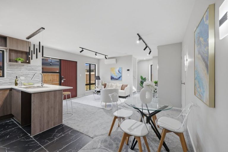 Photo of property in 716c Massey Road, Mangere, Auckland, 2022