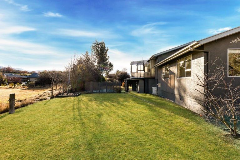 Photo of property in 72 Jims Way, Frankton, Queenstown, 9371