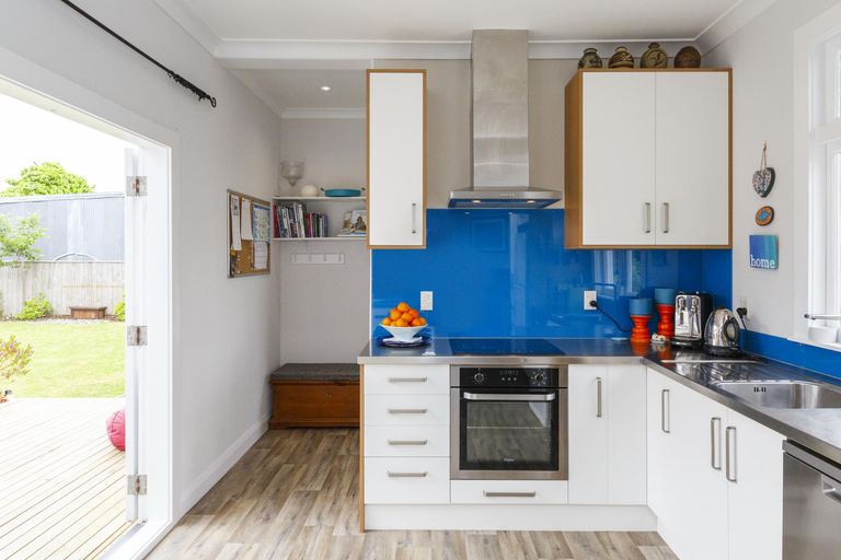 Photo of property in 557 Ruahine Street, Hokowhitu, Palmerston North, 4410