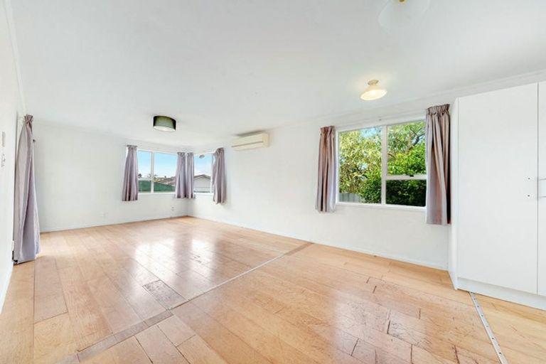 Photo of property in 20 Smedley Street, Manurewa, Auckland, 2102