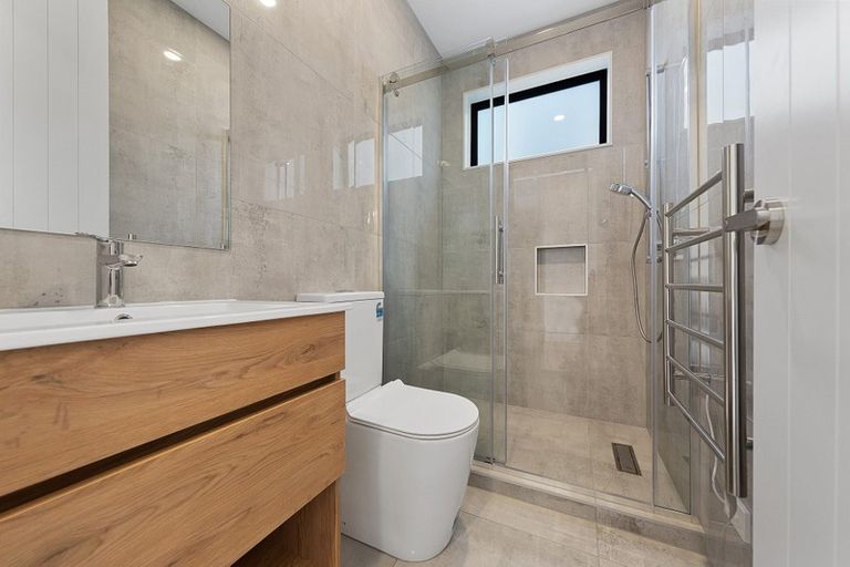 Photo of property in 75 Drumbuoy Drive, Flat Bush, Auckland, 2019