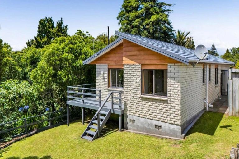 Photo of property in 263a Huatoki Street, Upper Vogeltown, New Plymouth, 4310